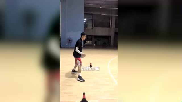掌握篮球过人技巧，提升你的球场表现